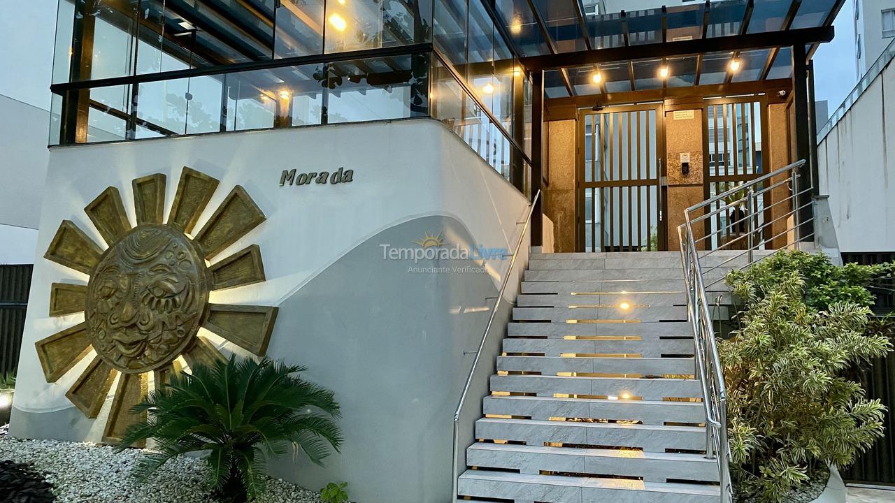 Apartamento para aluguel de temporada em Balneário Camboriú (Praia Central)