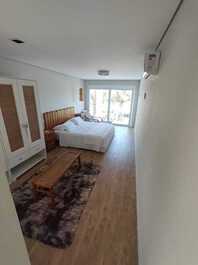 Frente ao mar pé na Areia - Disponível