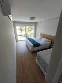 Frente ao mar pé na Areia - Disponível