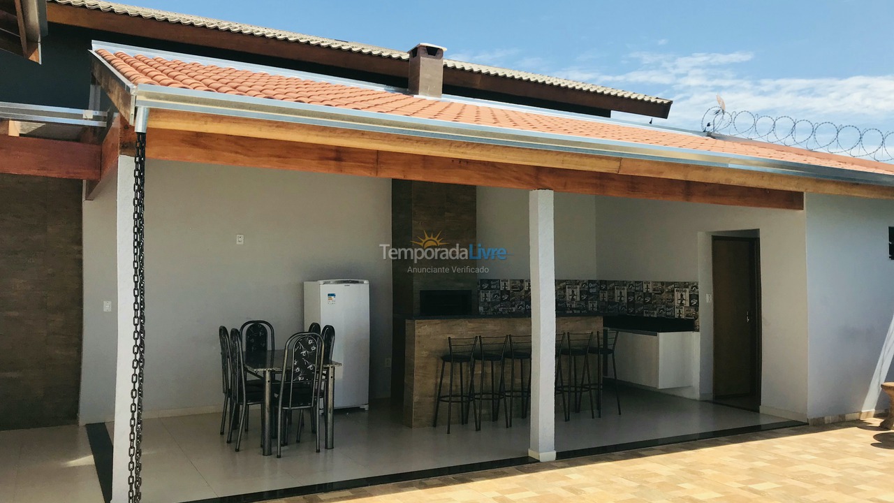 Casa para alquiler de vacaciones em Olímpia (Jardim Centenário)