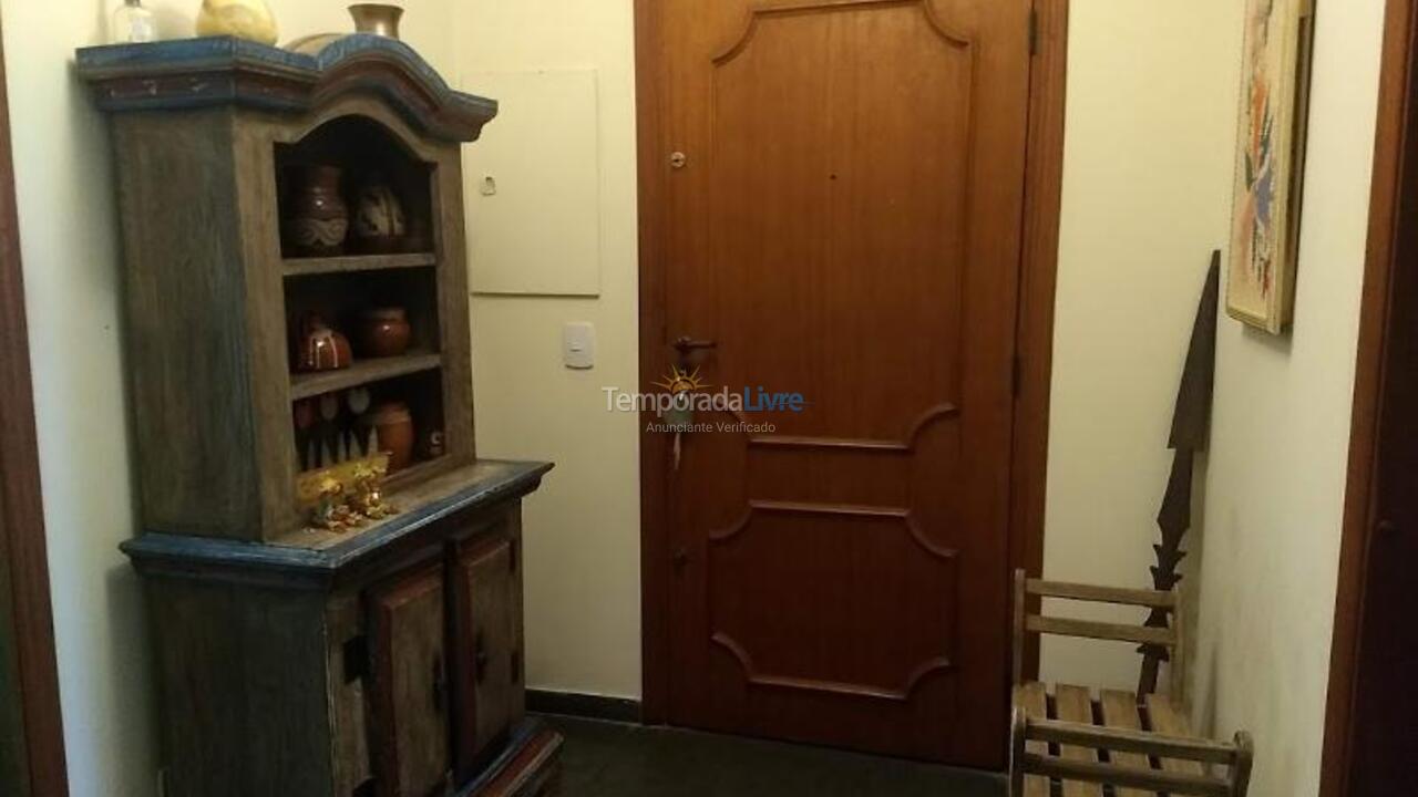 Apartamento para aluguel de temporada em Guarujá (Pitangueiras)