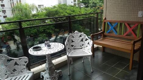 PITANGUEIRAS - AMPLO APARTAMENTO - SOMENTE FAMILIAS.