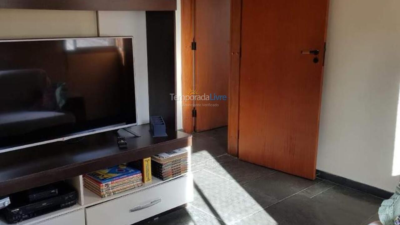 Apartamento para aluguel de temporada em Guarujá (Pitangueiras)
