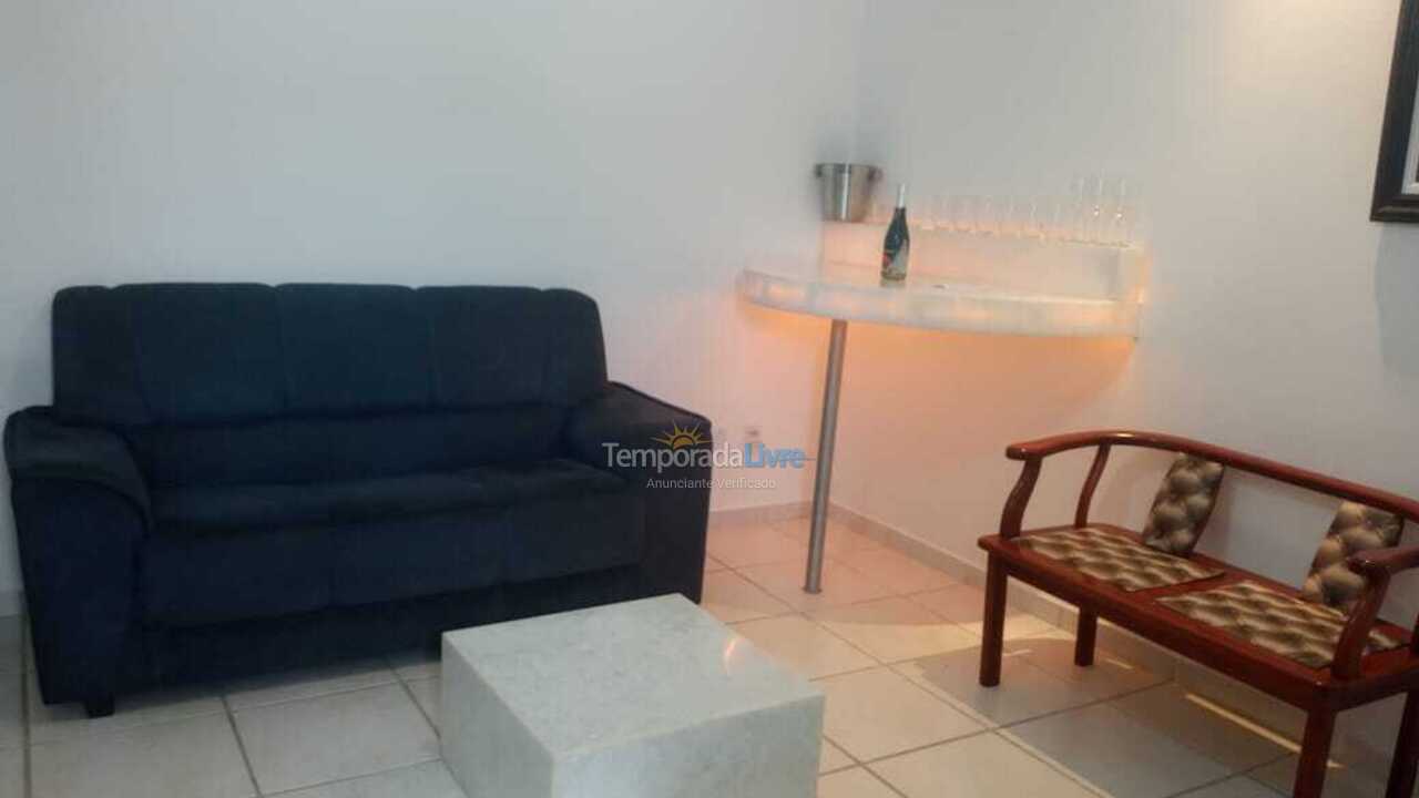 Apartamento para aluguel de temporada em Cabo Frio (Baixo Grande)