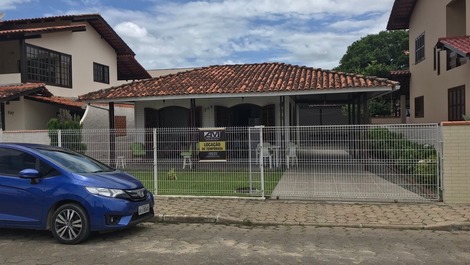 Casa para alugar em São Francisco do Sul - Prainha