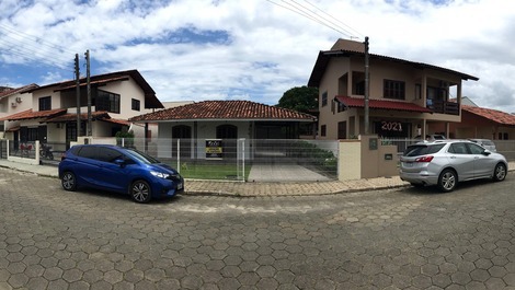 Ótimo imóvel na 1 quadra da Prainha, 3 quartos com ventiladores