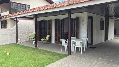 Ótimo imóvel na 1 quadra da Prainha, 3 quartos com ventiladores