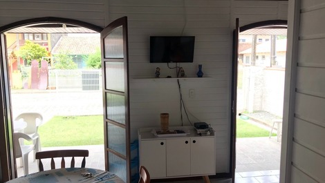 Ótimo imóvel na 1 quadra da Prainha, 3 quartos com ventiladores