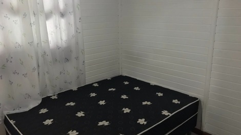 Ótimo imóvel na 1 quadra da Prainha, 3 quartos com ventiladores