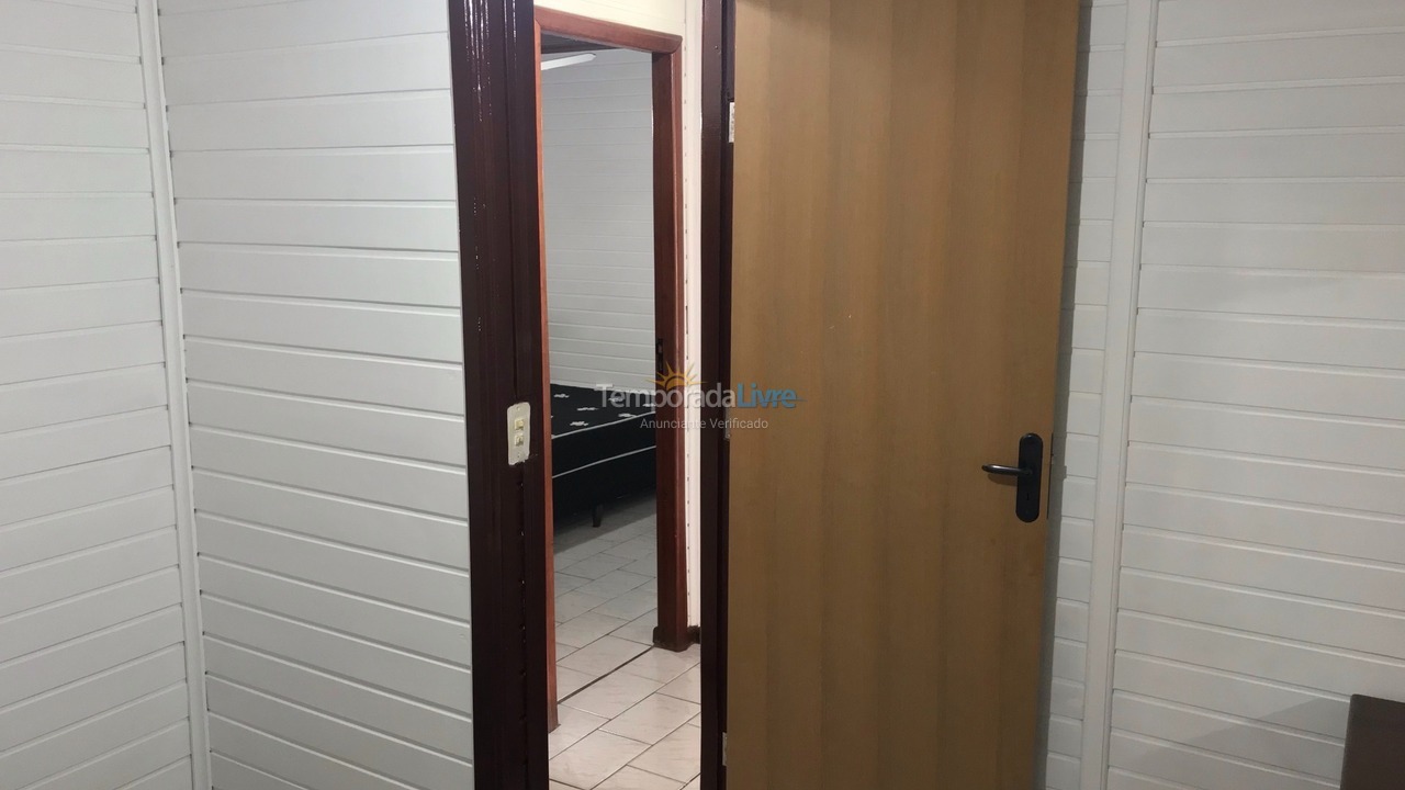 Casa para aluguel de temporada em São Francisco do Sul (Prainha)