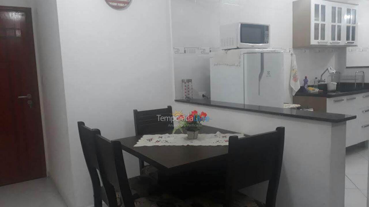 Apartamento para aluguel de temporada em São Paulo (Canto do Forte)