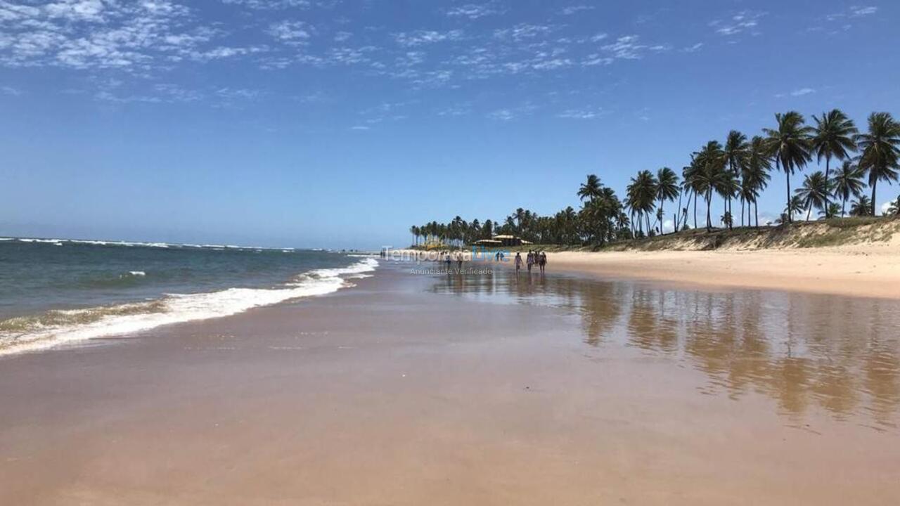 Apartamento para aluguel de temporada em Camaçari (Praia de Guarajuba)