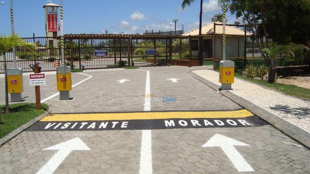 Apartamento para aluguel de temporada em Camaçari (Praia de Guarajuba)