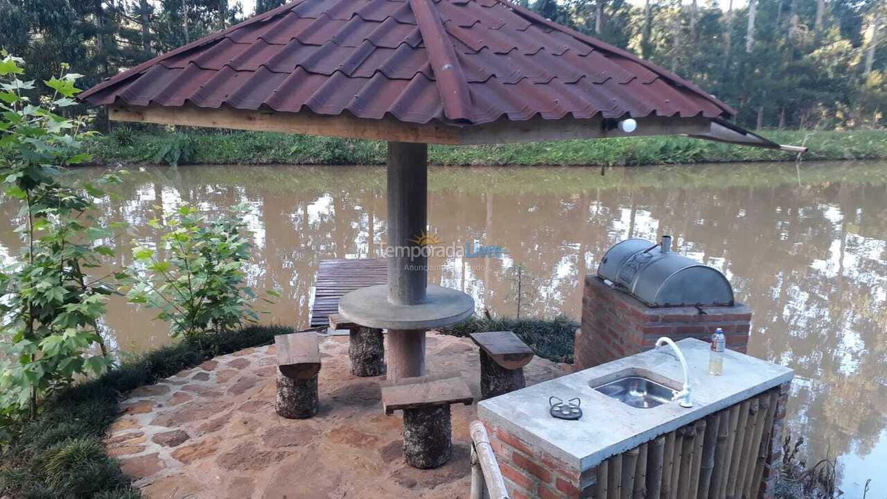 Chácara / sítio para aluguel de temporada em Cruz Machado (Chacará 5km do Centro)
