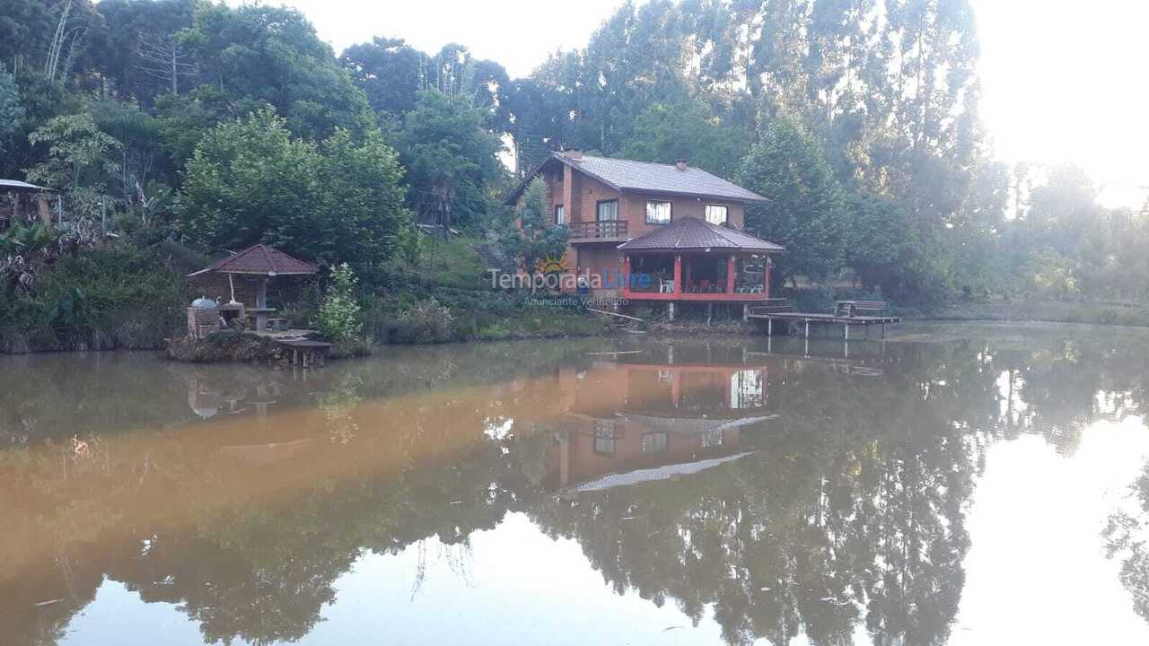 Chácara / sítio para aluguel de temporada em Cruz Machado (Chacará 5km do Centro)