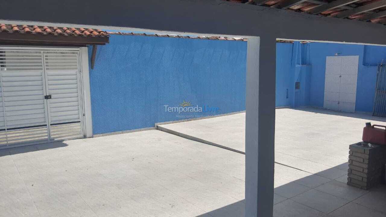 Casa para alquiler de vacaciones em Caraguatatuba (Pontal de Santa Marina)