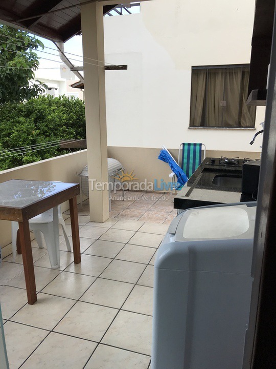 Casa para aluguel de temporada em Bombinhas (Canto Grande)