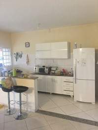 Linda chácara em condomínio fechado