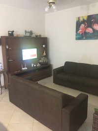 Linda chácara em condomínio fechado