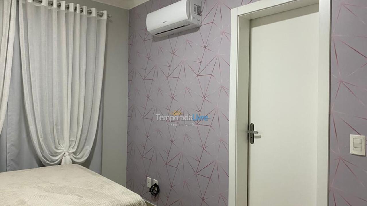 Apartamento para aluguel de temporada em Piratuba (Balneário Piratuba)