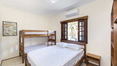 CASA PATTA * 5 QUARTOS * PISCINA * 350 mts da Praia de Mariscal