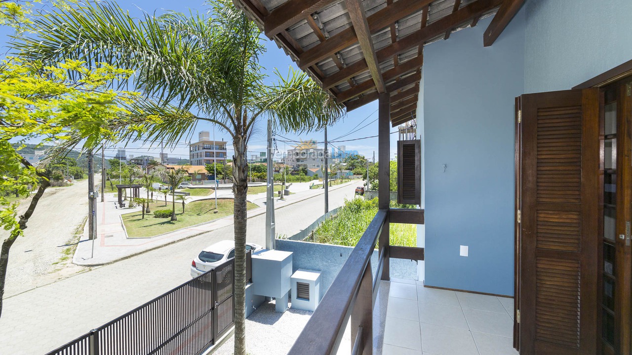 Casa para aluguel de temporada em Bombinhas (Mariscal)