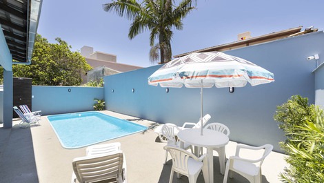 CASA PATTA * 5 QUARTOS * PISCINA * 350 mts da Praia de Mariscal