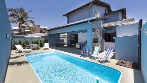 CASA PATTA * 5 QUARTOS * PISCINA * 350 mts da Praia de Mariscal