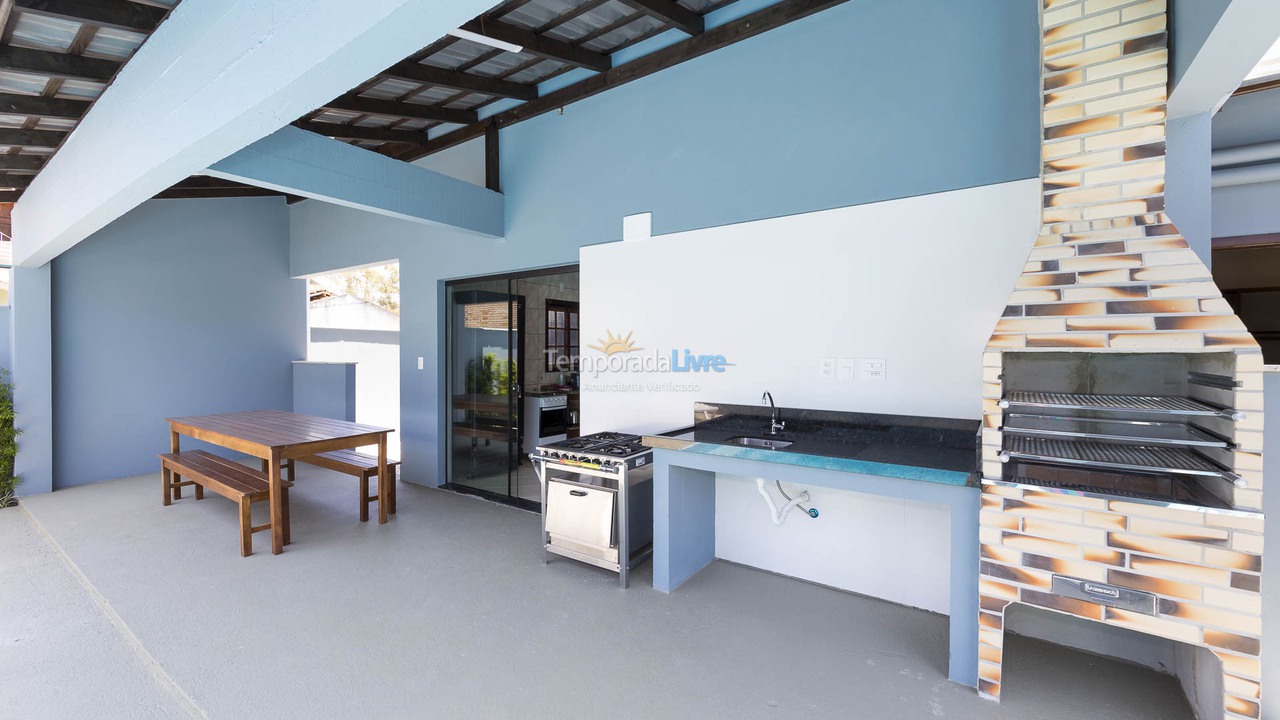 Casa para aluguel de temporada em Bombinhas (Mariscal)