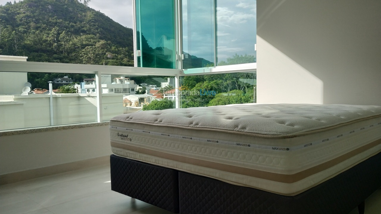 Apartamento para aluguel de temporada em Bombinhas (Canto Grande)