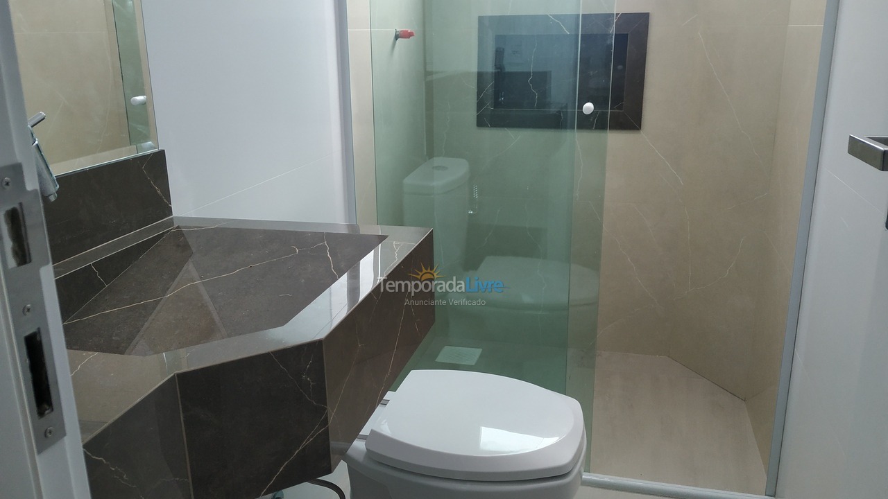 Apartamento para aluguel de temporada em Bombinhas (Canto Grande)