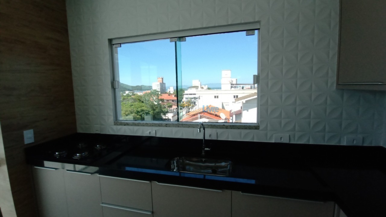 Apartamento para aluguel de temporada em Bombinhas (Canto Grande)
