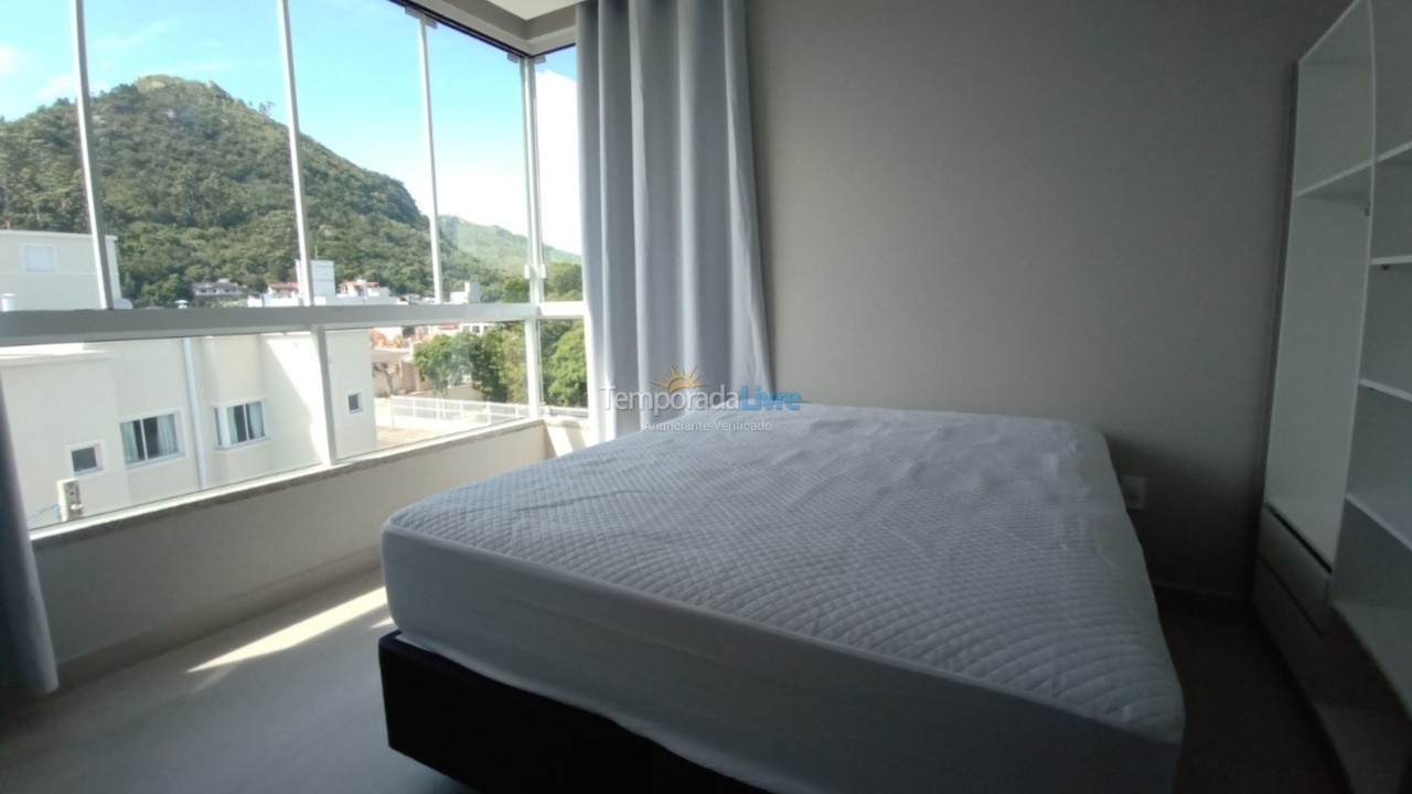 Apartamento para aluguel de temporada em Bombinhas (Canto Grande)