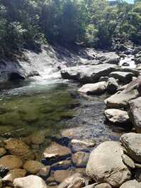Finca con Río en el suelo - Wi-Fi