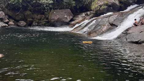 Finca con Río en el suelo - Wi-Fi