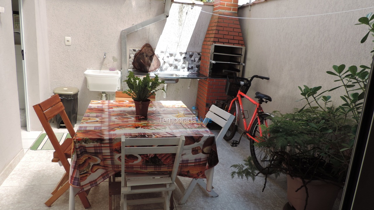 Apartamento para aluguel de temporada em Ubatuba (Itaguá)