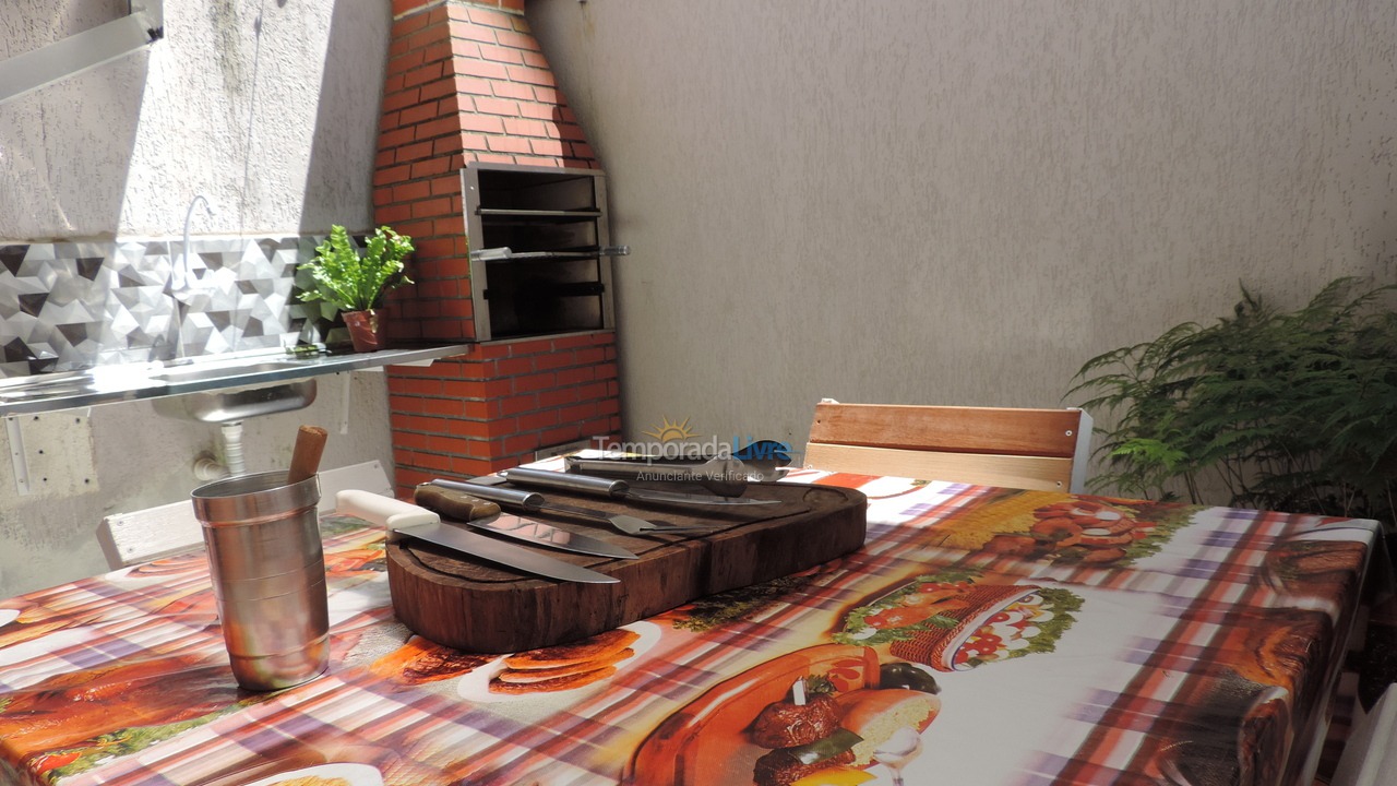 Apartamento para aluguel de temporada em Ubatuba (Itaguá)