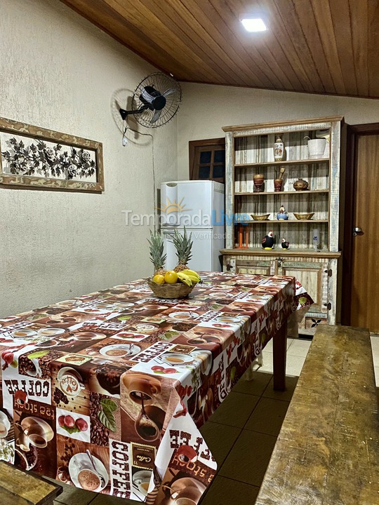 Casa para aluguel de temporada em Armação dos Búzios (Praia de Manguinhos)