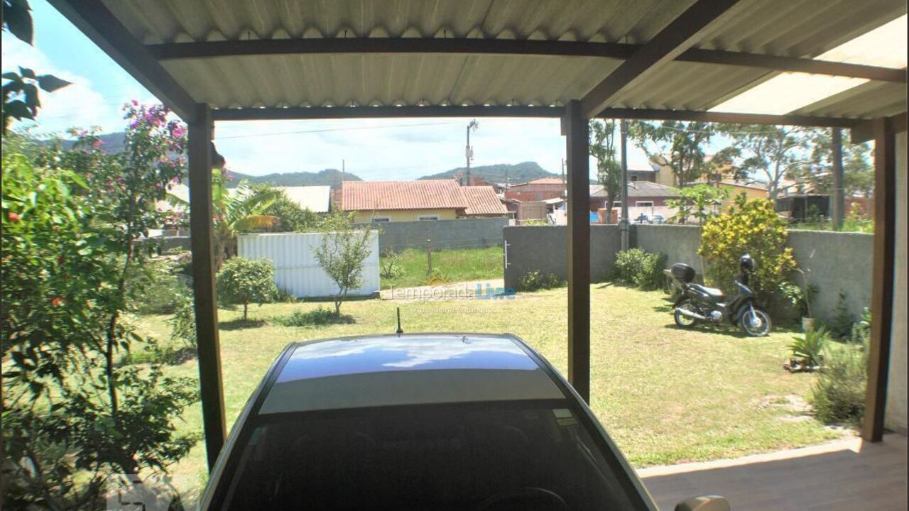 Casa para aluguel de temporada em Florianópolis (Praia do Moçambique)