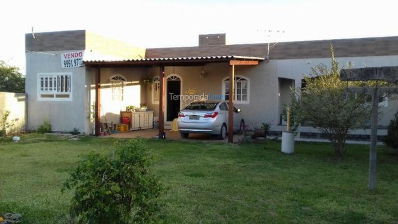 Casa para aluguel de temporada em Florianópolis (Praia do Moçambique)