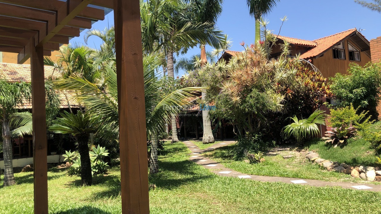 Casa para aluguel de temporada em Garopaba (Praia da Ferrugem)