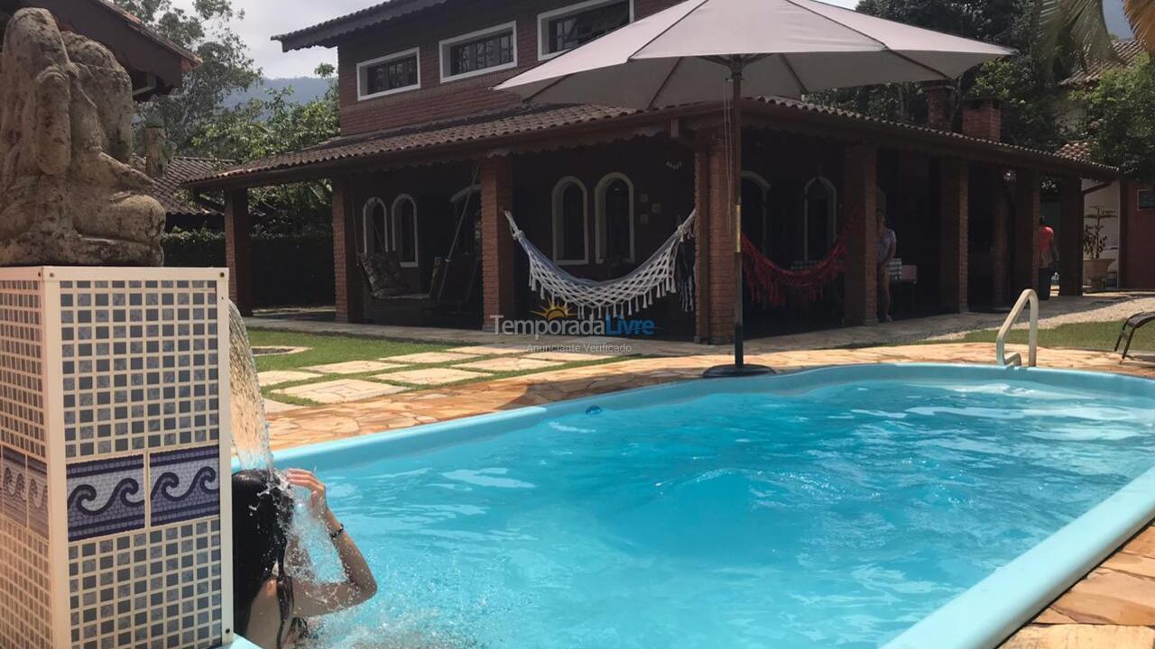 Casa para alquiler de vacaciones em Ubatuba (Praia de Itamambuca)