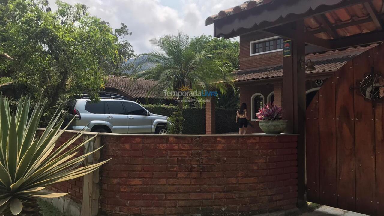 Casa para alquiler de vacaciones em Ubatuba (Praia de Itamambuca)