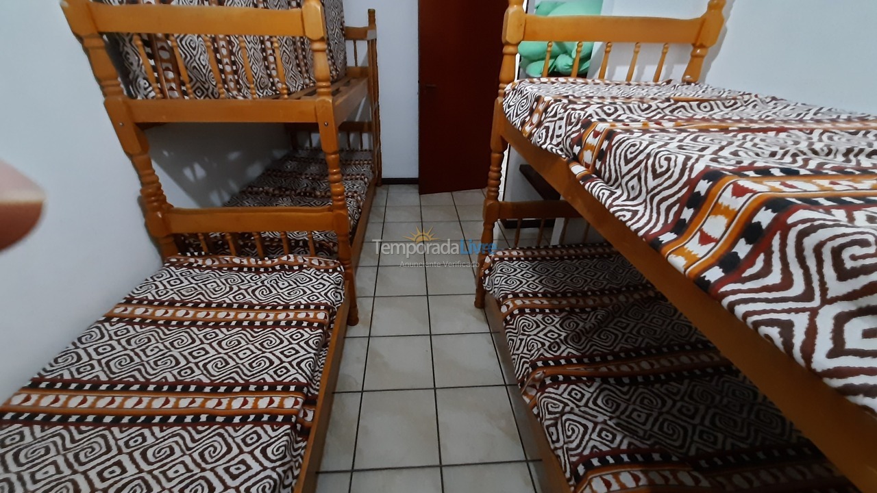 Apartamento para aluguel de temporada em Ubatuba (Praia Grande)
