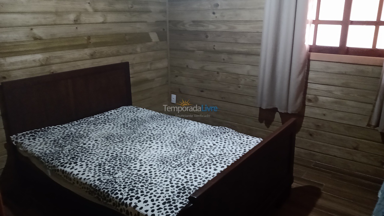 Casa para aluguel de temporada em Imbituba (Araçatuba)