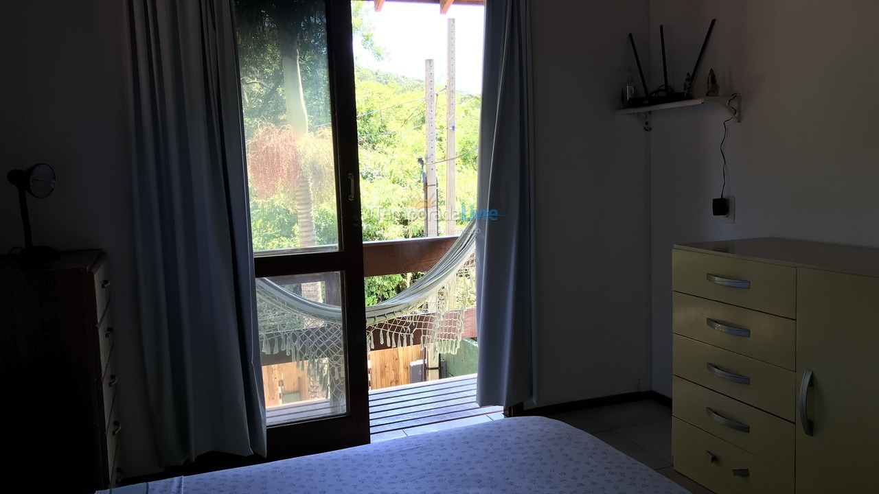 Casa para aluguel de temporada em Florianópolis (Rio Tavares)
