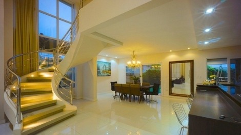 Cozy Luxury House with Pool in Campeche