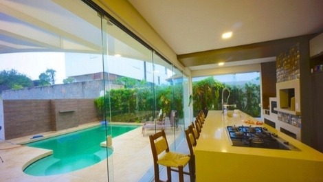 Cozy Luxury House with Pool in Campeche