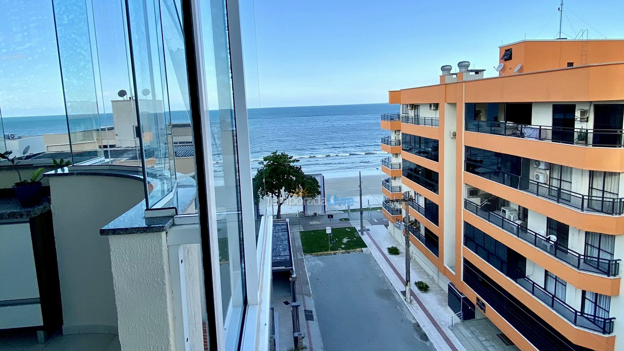 Apartamento para aluguel de temporada em Itapema (Meia Praia)