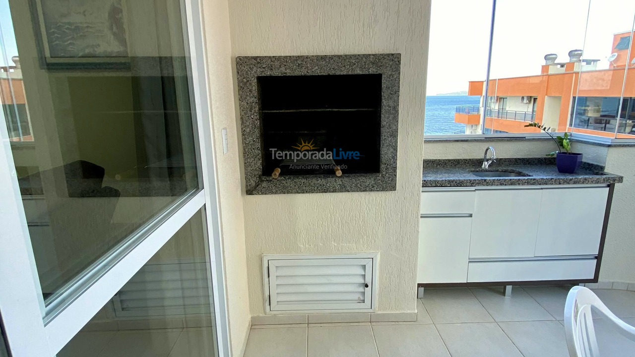 Apartamento para aluguel de temporada em Itapema (Meia Praia)